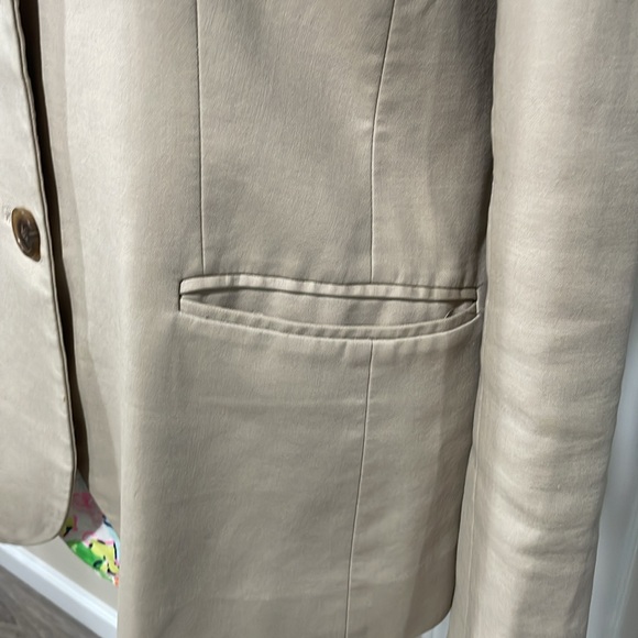 J Crew Blazer Womens size 6 Beige Lined 2 Button Up Cotton Jacket - Picture 2 of 7